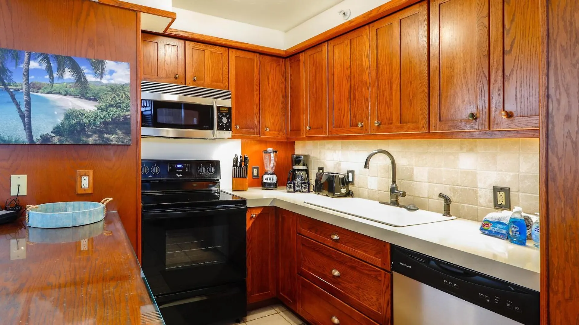 Stunning 1 Bedroom With Ocean And Island Views ~ Sleeps 4 ~ Royal Kahana 514 Aparthotel