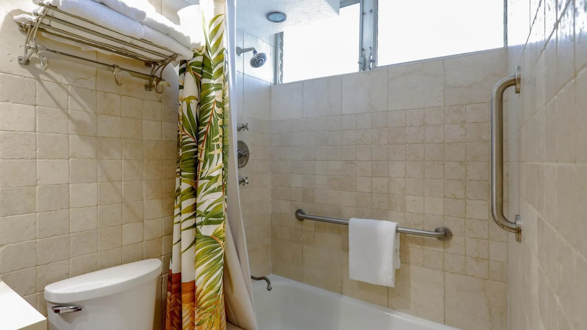 Stunning 1 Bedroom With Ocean And Island Views ~ Sleeps 4 ~ Royal Kahana 514 0*,  United States