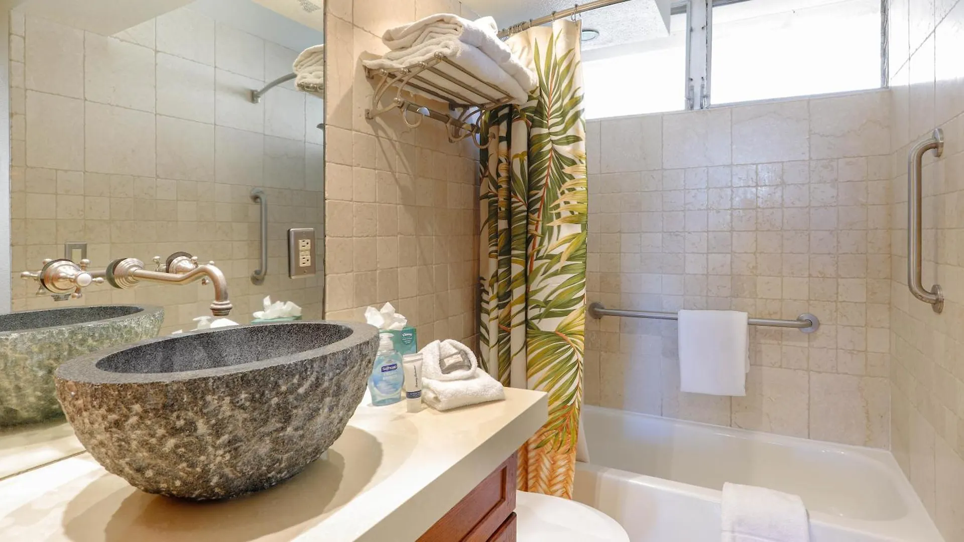 Stunning 1 Bedroom With Ocean And Island Views ~ Sleeps 4 ~ Royal Kahana 514 United States