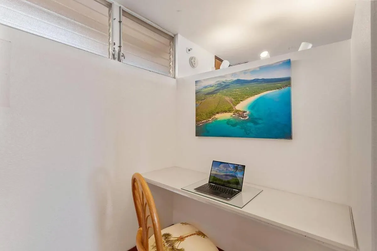 Stunning 1 Bedroom With Ocean And Island Views ~ Sleeps 4 ~ Royal Kahana 514 0*,