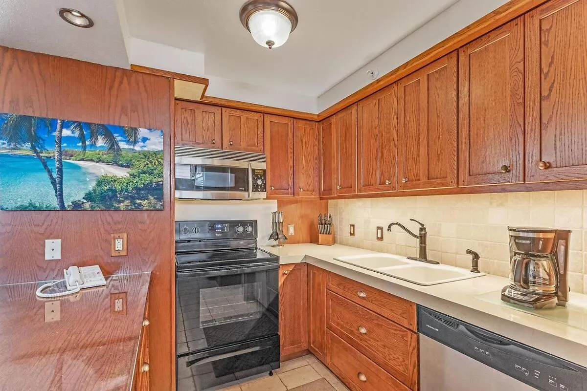 Stunning 1 Bedroom With Ocean And Island Views ~ Sleeps 4 ~ Royal Kahana 514